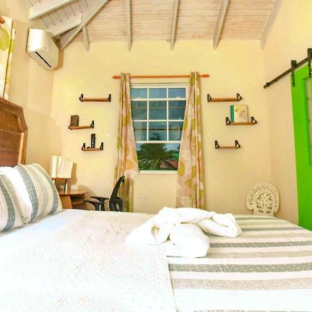 Cozy Modern Upstairs 2 Bed A/C Apt Near 2 Everything Saint Philip Εξωτερικό φωτογραφία